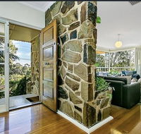 Stunning house with beautiful entertainment area - Inverell Accommodation