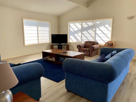 Emu Bay Lodge - Inverell Accommodation 5