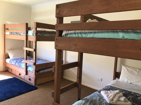 Emu Bay Lodge - Inverell Accommodation 17