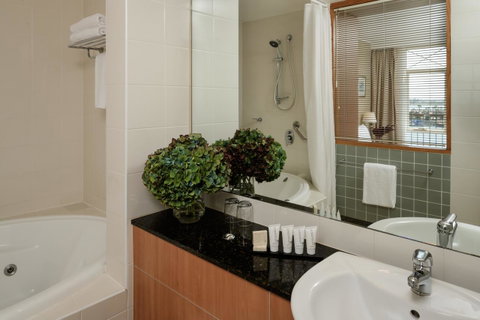 Rydges Newcastle - Inverell Accommodation 15