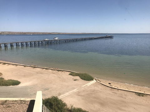 Beachside & Jetty View Apartment 6 - Captain\'s Apt - Inverell Accommodation 2