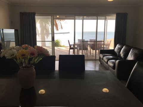 Beachside & Jetty View Apartment 6 - Captain\'s Apt - Inverell Accommodation 31