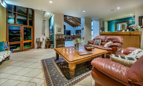 Chimes Spa Retreat - Inverell Accommodation 4