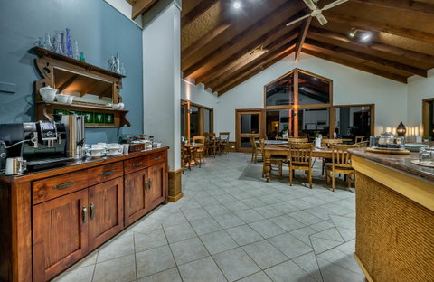 Chimes Spa Retreat - Inverell Accommodation 5