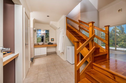 Chimes Spa Retreat - Inverell Accommodation 12