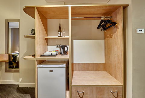 Ibis Perth - Inverell Accommodation 2