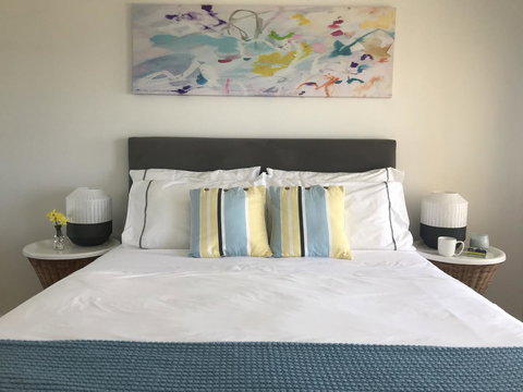 Cottesloe Beachfront Ocean View Apartment - Inverell Accommodation 3