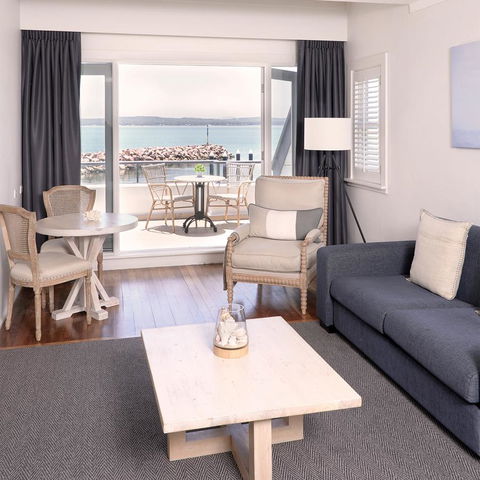Anchorage Port Stephens - Inverell Accommodation 25