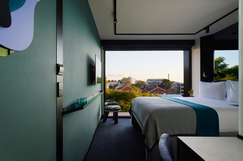 Tribe Perth - Inverell Accommodation 2