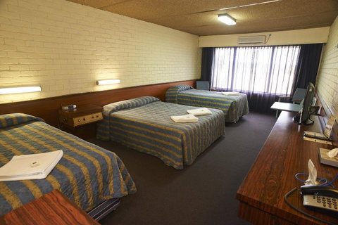 Dog Rock Motel - Inverell Accommodation 42