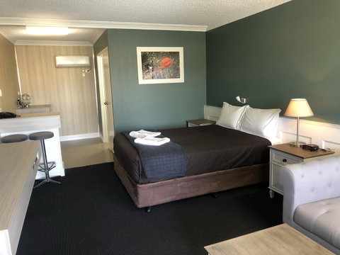 Dog Rock Motel - Inverell Accommodation 10