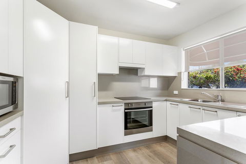 Laman Lodge, Unit 2, 15 Laman Street - Inverell Accommodation 7