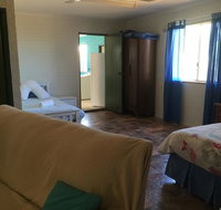 Surf Shack - Inverell Accommodation