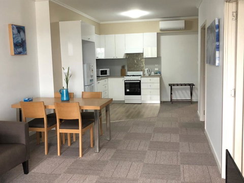Morisset Serviced Apartments - Inverell Accommodation 30