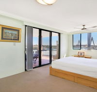 Darling Harbor Apartment - Inverell Accommodation