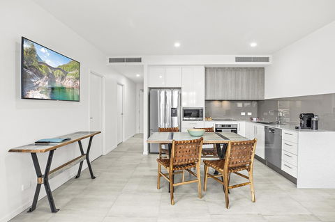 Rockpool 2 Sawtell Beach - Just Steps To Restaurants And 2 Min Stroll To Beach! - Inverell Accommodation 3