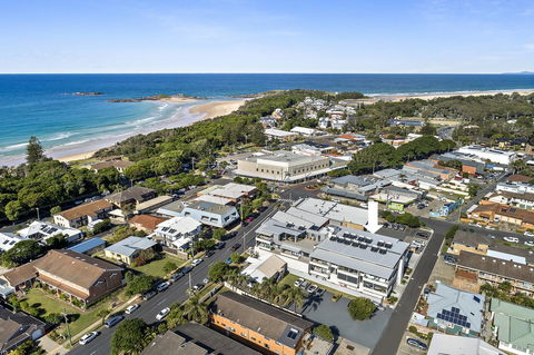 Rockpool 2 Sawtell Beach - Just Steps To Restaurants And 2 Min Stroll To Beach! - Inverell Accommodation 11