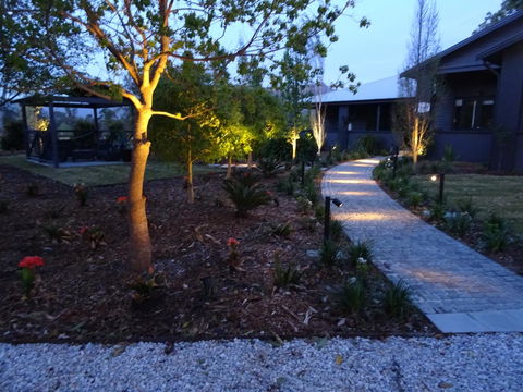 Romanz In The Valley (Luxury B&B) - Inverell Accommodation 24