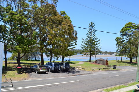 Sundial Holiday Units - Inverell Accommodation 7