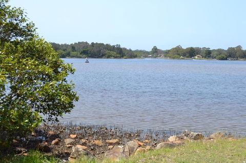 Sundial Holiday Units - Inverell Accommodation 14