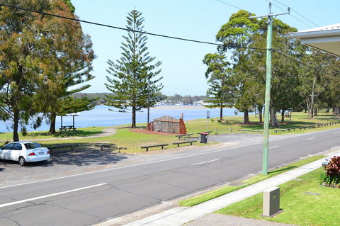 Sundial Holiday Units - Inverell Accommodation 10