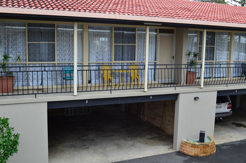 Sundial Holiday Units - Inverell Accommodation 9