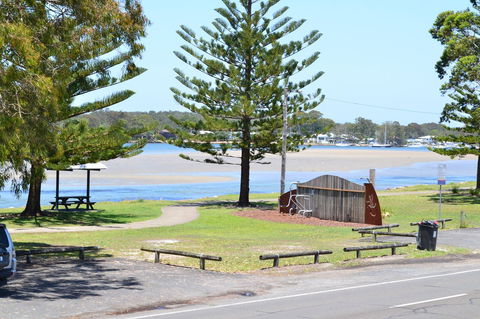 Sundial Holiday Units - Inverell Accommodation 6
