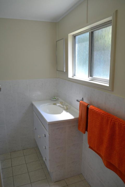 Sundial Holiday Units - Inverell Accommodation 24