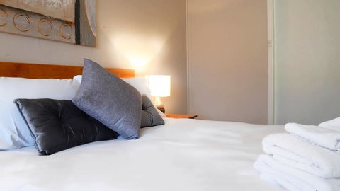 Almond Inn - Inverell Accommodation 3