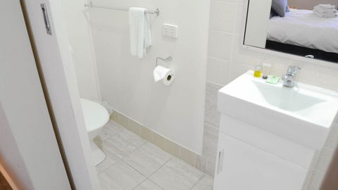 Almond Inn - Inverell Accommodation 19