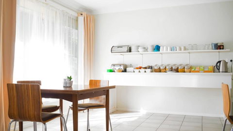 Almond Inn - Inverell Accommodation 8