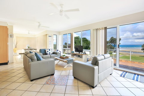 The Rotunda, Gerroa - Inverell Accommodation 3