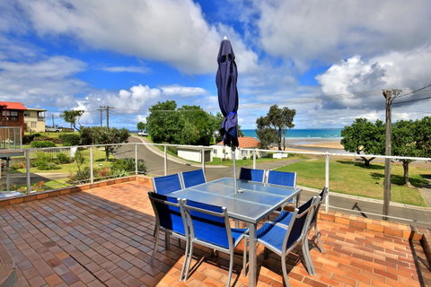 The Rotunda, Gerroa - Inverell Accommodation 1