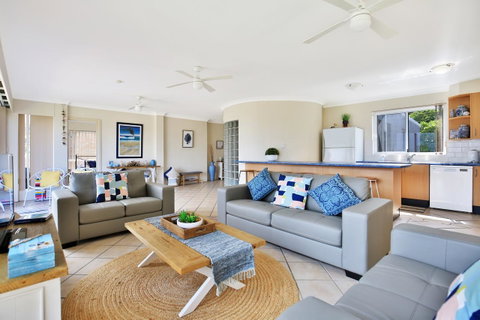 The Rotunda, Gerroa - Inverell Accommodation 5