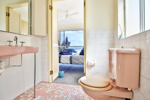 The Rotunda, Gerroa - Inverell Accommodation 26