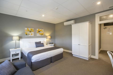 CH Boutique Hotel & Apartments, Ascend Hotel Collection - Inverell Accommodation 17