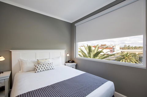 CH Boutique Hotel & Apartments, Ascend Hotel Collection - Inverell Accommodation 26