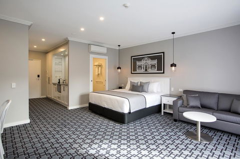 CH Boutique Hotel & Apartments, Ascend Hotel Collection - Inverell Accommodation 0