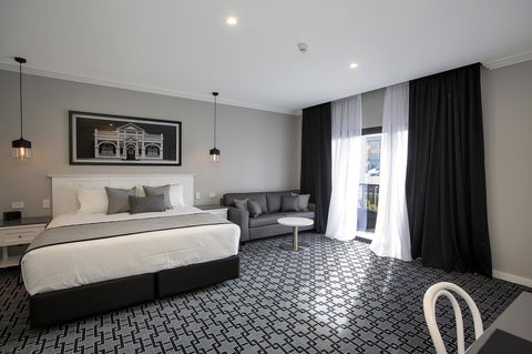 CH Boutique Hotel & Apartments, Ascend Hotel Collection - Inverell Accommodation 1