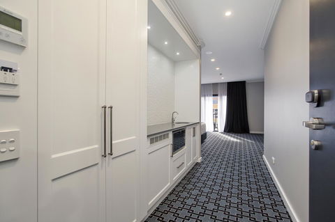 CH Boutique Hotel & Apartments, Ascend Hotel Collection - Inverell Accommodation 6