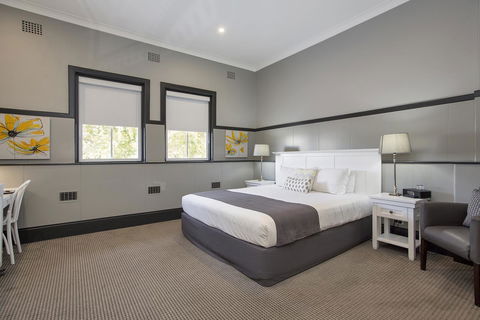 CH Boutique Hotel & Apartments, Ascend Hotel Collection - Inverell Accommodation 23