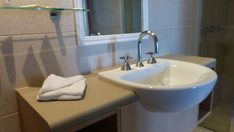 SaltBeach2302 - Inverell Accommodation 8