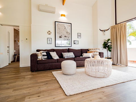 Waves Byron Bay - Inverell Accommodation 9
