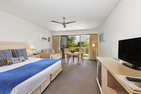 Waves Byron Bay - Inverell Accommodation 2