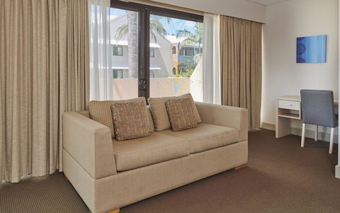 Waves Byron Bay - Inverell Accommodation 33