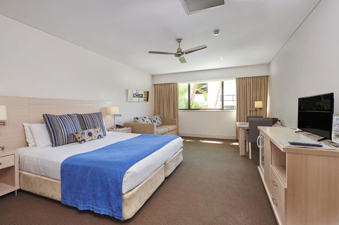 Waves Byron Bay - Inverell Accommodation 35