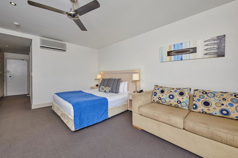 Waves Byron Bay - Inverell Accommodation 34