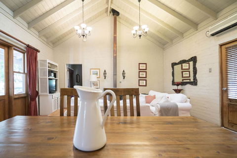 Thistle Hill Guesthouse - Walk To Many Wineries And Restaurants - Inverell Accommodation 30