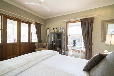 Thistle Hill Guesthouse - Walk To Many Wineries And Restaurants - Inverell Accommodation 25