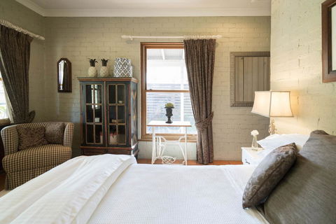Thistle Hill Guesthouse - Walk To Many Wineries And Restaurants - Inverell Accommodation 26
